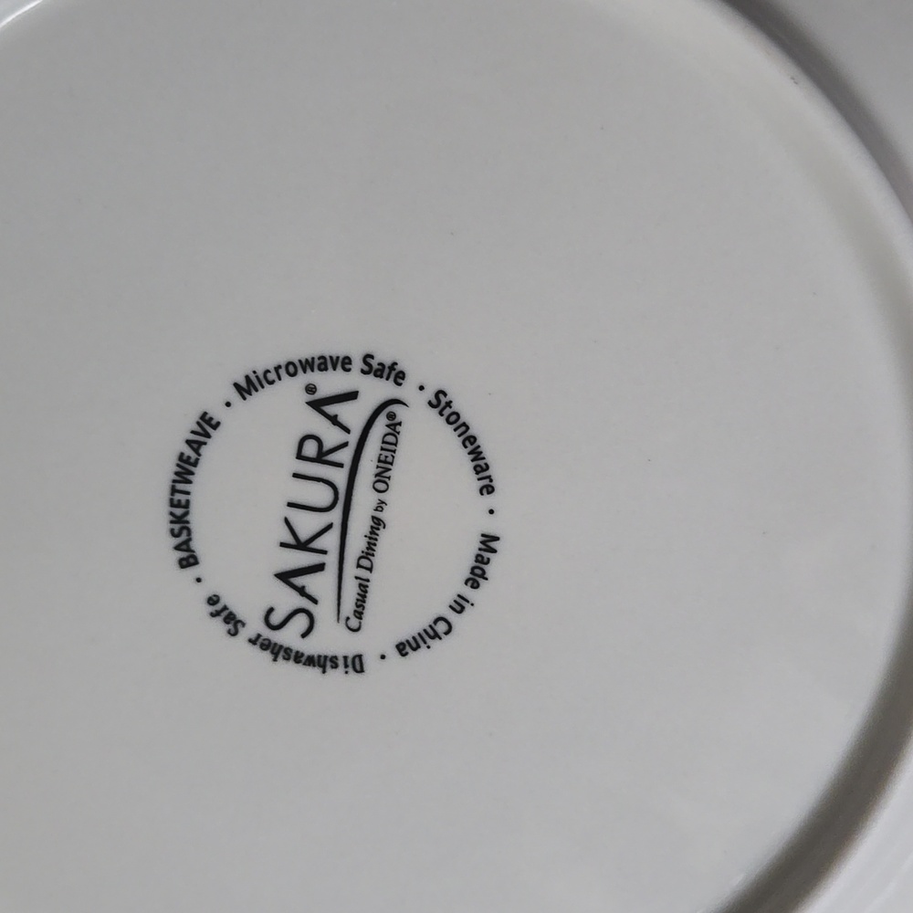 Plates - Picture 3 of 5